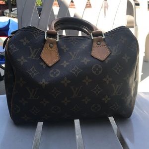 Louis Vuitton Speedy 25